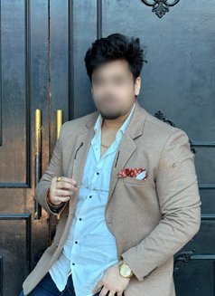 Woman Companion & Massager - Male escort in Gurgaon Photo 3 of 5