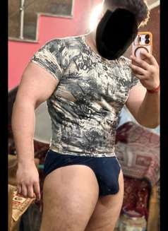 Woman Companion & Massager - Male escort in New Delhi Photo 9 of 9