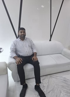 woman service only Free - Masajista in Dubai Photo 8 of 8