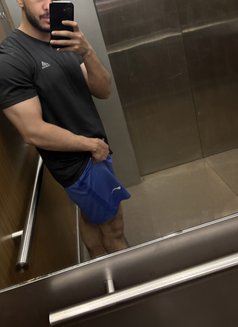 Women & Couples Only Flexible Rate - Acompañantes masculino in Dubai Photo 2 of 4