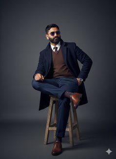 Women for everything & Top for Man - Male escort in Dubai Photo 4 of 5