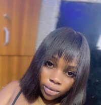 Worship Queen Mira - dominatrix in Accra