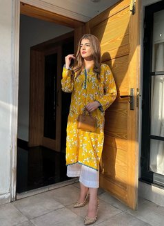 Would You Like to Hire a High Class Esco - puta in New Delhi Photo 3 of 3