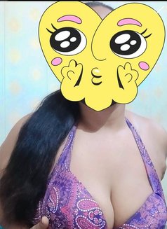Bbw cam - puta in New Delhi Photo 2 of 3