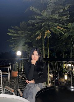 Wulan - puta in Bali Photo 4 of 5