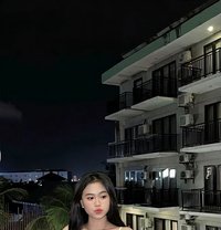 Wulandari - puta in Bali