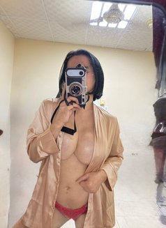 X Alia Hx - Acompañantes transexual in Fujairah Photo 16 of 17