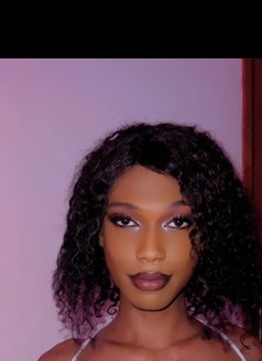 X Georgina - Transsexual escort in Nairobi Photo 1 of 5