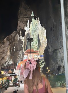 KYLAversatile69 - Transsexual escort in Singapore Photo 4 of 13