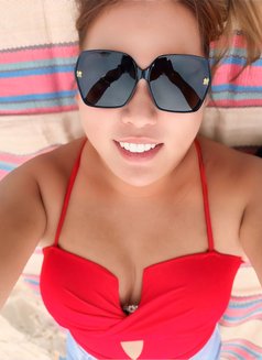 KYLAversatile69 - Transsexual escort in Singapore Photo 9 of 13