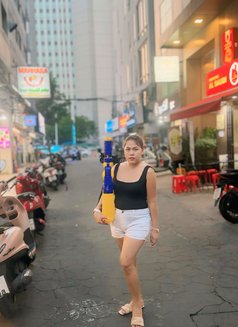 KYLAversatile69 - Transsexual escort in Singapore Photo 11 of 13