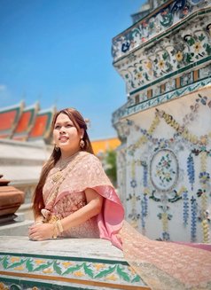 KYLAversatile69 - Transsexual escort in Singapore Photo 12 of 13