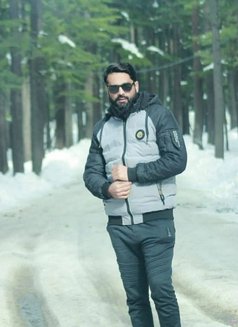 Xam Killer007 - Male escort in Lahore Photo 7 of 8