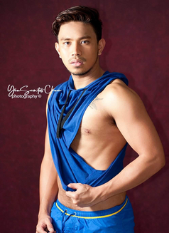 Xander - Acompañantes masculino in Makati City Photo 1 of 10