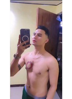 Xavier - Male escort in Bangkok Photo 1 of 3