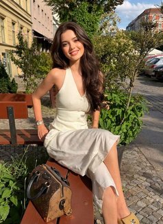 Xenia - escort in Dubai Photo 19 of 20