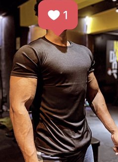 Xenon1 - Acompañantes masculino in Dubai Photo 2 of 2