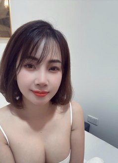 Xi Xi - escort in Singapore Photo 6 of 8