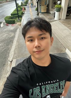 Xian - Male escort in Taipei Photo 1 of 6