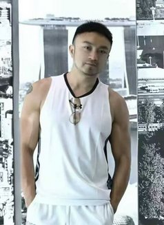 Xiaohuzi - Male escort in Singapore Photo 3 of 3