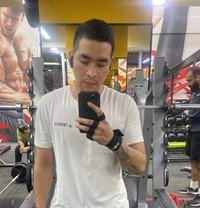New here! Straight top Xin - Acompañantes masculino in Dubai