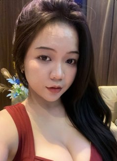 Xina - escort in Kuala Lumpur Photo 2 of 5