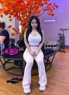 Xina - escort in Kuala Lumpur Photo 3 of 5