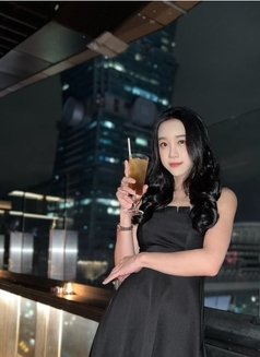 Xing in - Transsexual escort in Shanghai Photo 3 of 3