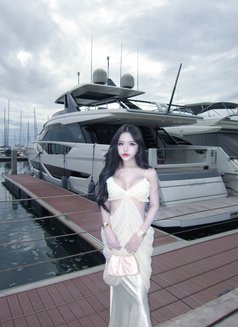 XingXing - escort in Taipei Photo 7 of 22