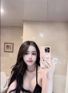 XingXing - escort in Taipei Photo 9 of 22