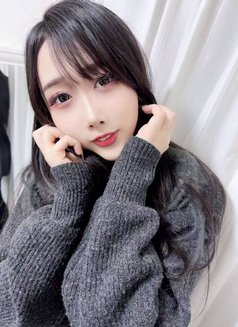 Xinxin - puta in Osaka Photo 1 of 3