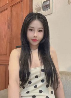 Xinyi - escort in Ho Chi Minh City Photo 4 of 6