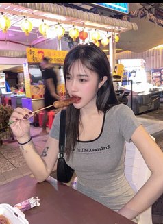 Xiu 秀 - escort in Taipei Photo 8 of 10