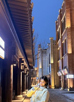 Xiu 秀 - escort in Taipei Photo 12 of 12