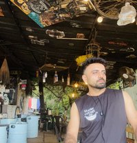 XL versatile Latino boi - Male escort in Mumbai Photo 10 of 10