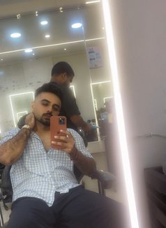 XL versatile Latino boi - Male escort agency in Mumbai Photo 14 of 16