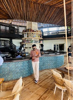 XL versatile Latino boi - Male escort agency in Mumbai Photo 16 of 16