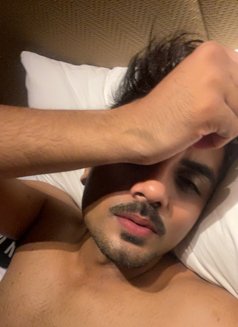 XLatino Boi - Acompañantes masculino in Chennai Photo 15 of 15