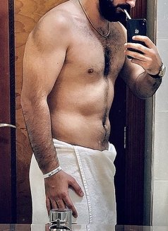 VIP GREEK - Male escort in Dubai Photo 1 of 5