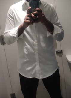 Xmad - Acompañantes masculino in Chennai Photo 2 of 2