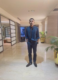 Xo X - Male escort in Dhaka Photo 3 of 8