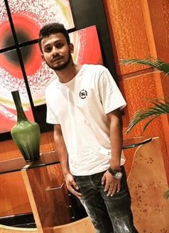 Xo X - Male escort in Dhaka Photo 6 of 8