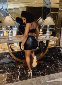 Xoxo Wealth - puta in New Delhi Photo 1 of 4