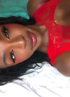 Xoxoskinq - Transsexual escort in Nairobi Photo 1 of 1