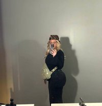 Xsan - escort in Kandy