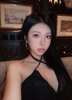 Xstsss - masseuse in Dubai Photo 3 of 8