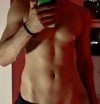 .real. hunk - Acompañantes masculino in Pune