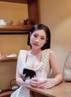 Xuan New Fuck Anal or OUTCALL GOOD - puta in Singapore Photo 1 of 7