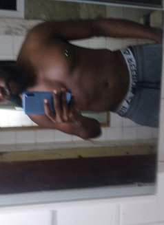 XVANIE - Male escort in Kingston Photo 9 of 9