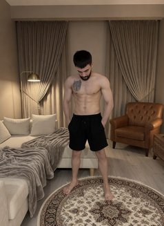 XXL AİİAS - Male escort in İstanbul Photo 8 of 9